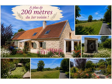 a plus de 200 mètres du 1er voisin !