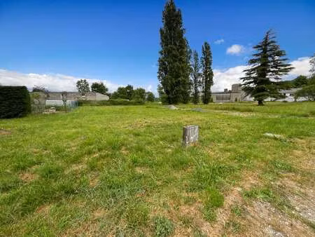 vente terrain à brizambourg (17770) : à vendre / 830m² brizambourg