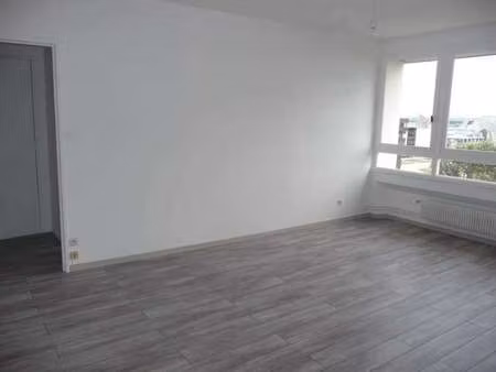 location appartement 3 pièces à hérouville-saint-clair (14200) : à louer 3 pièces / 64m² h