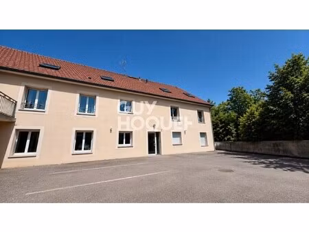appartement à vendre de 2 pièces de 70 m² avec garage et place de parking