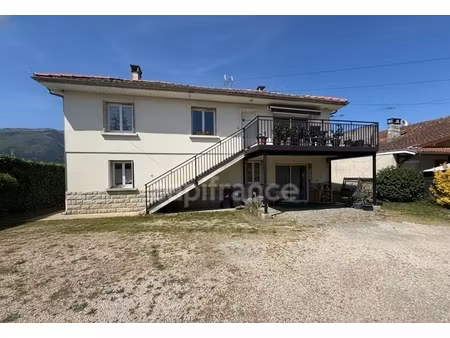 immeuble à usage locatif sur argeles gazost (65)