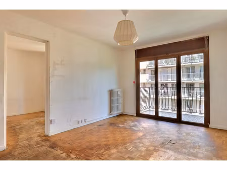 marseille 13003 la villette t2 traversant 42 m2 balcon