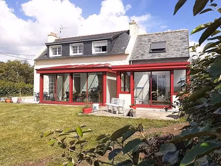 maison 145 m² avec 4 chambres dont 1 en rez-de-chaussée et 2 vérandas à argol 29560 - pres