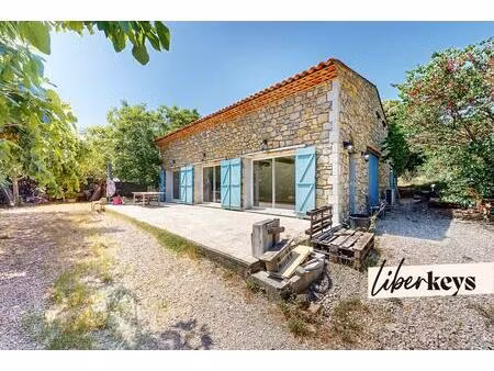 propriété de caractère en pierres – volume exceptionnel de 214 m² sur 2239 m² de terrain –