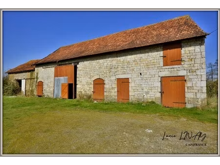 rare à la vente – authentique loge en pierre à réhabiliter