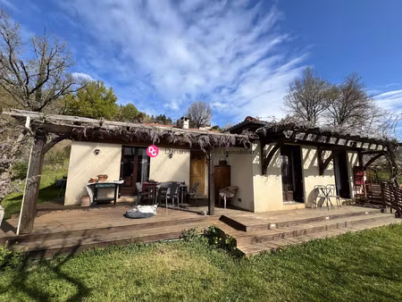 agréable maison avec vue