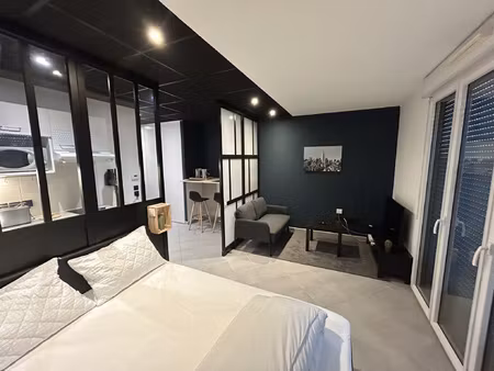 charmant t1 de 31 m2 grand balcon et parking privatif
