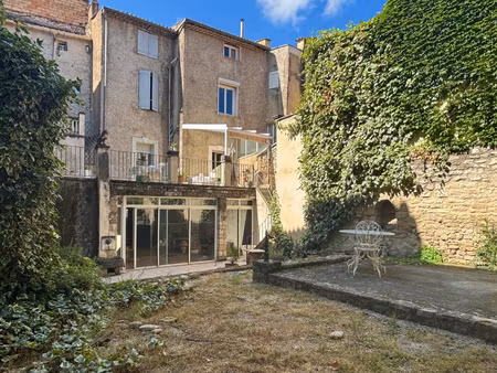t3 rez-de-jardin - centre historique apt