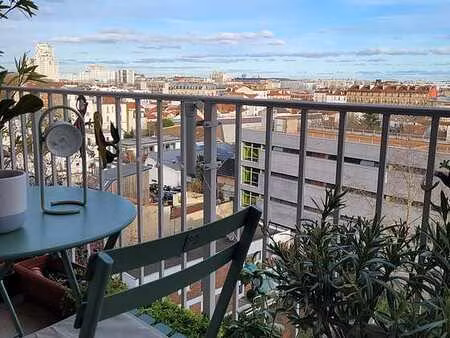 appartement 2 chambres meublé avec terrasse  piano et ascenseur