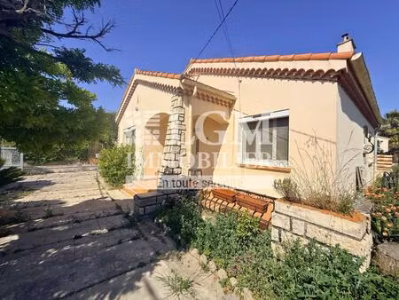 maison de plain pied rénovée avec garage