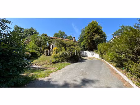 villa de 170m2 environ avec jardin et garage
