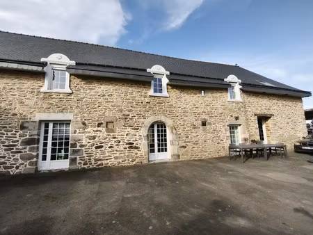 maison 9 pièces - 270 m²