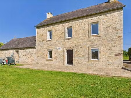 location maison à trégourez (29970) : à louer / 108m² trégourez