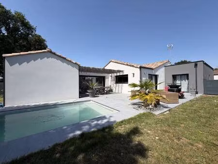 vente maison piscine à aizenay (85190) : à vendre piscine / 142m² aizenay