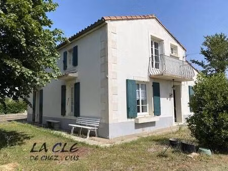 vente maison à benet (85490) : à vendre / 145m² benet