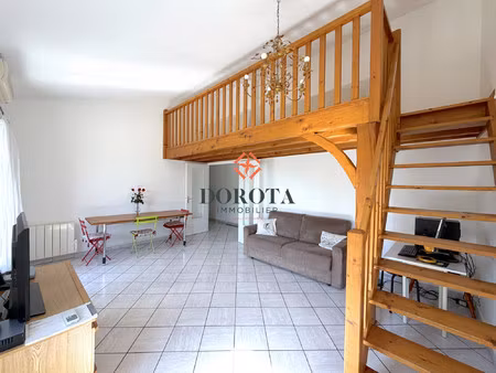 appartement dernier étage avec balcon  garage et cave