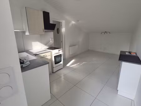 à louer à saintes appartement t2