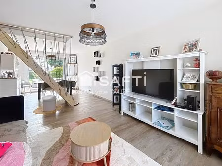 maison avec garage et jardin proche commodités