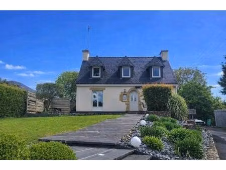 belle maison au calme proche du bourg