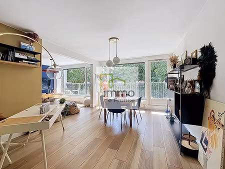 appartement lille 3 pièce(s)lille cormontaigne ? superbe appartement 85 m² avec balcon  ga