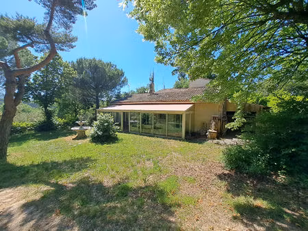 propriété sur grand terrain de 9100m2 avec vue.