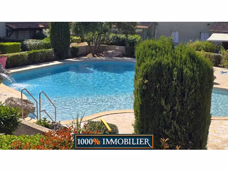 résidence avec piscine