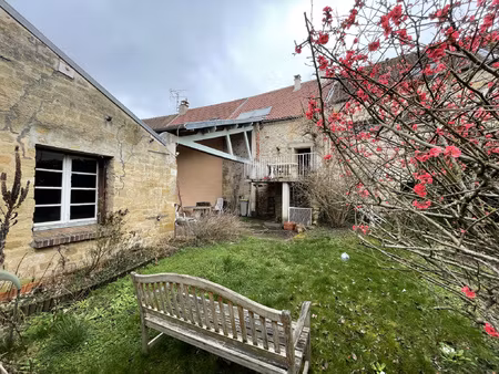 cergy village maison de ville 6 pieces avec local commercial