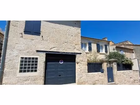exclusivite maison de village 3 chb  gge et cour