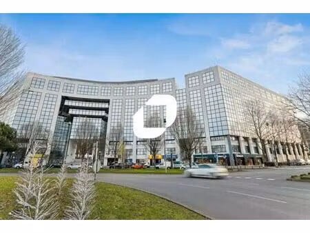 vente bureaux 677 m²