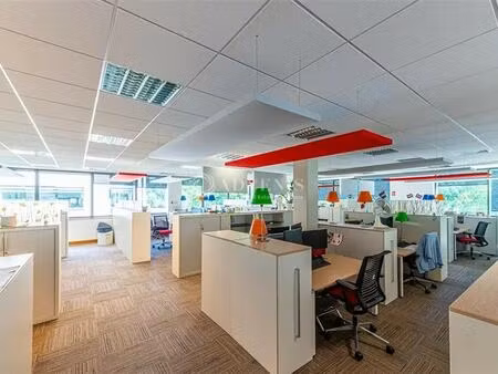 vente bureaux 1 524 m²