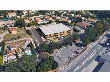 location commerce fuveau 13710 360m²