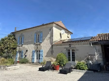 charmante maison individuelle de 5 chambres avec grange et maison à rénover