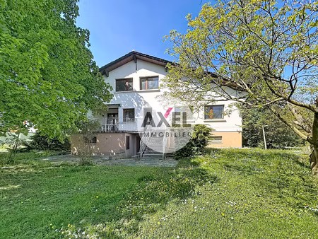 maison spacieuse 9 pièces - 205 m2 sur 15 62 ares