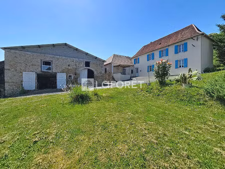 ensemble béarnais proche sauveterre de béarn 4 pièce(s) 120m²