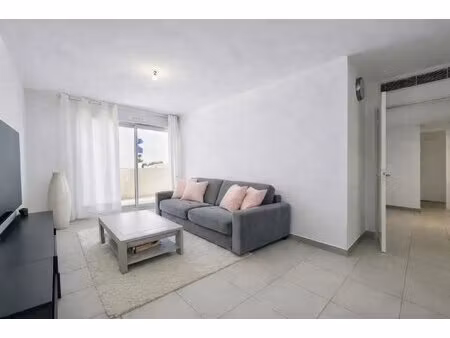 à vendre - appartement 3 pieces – 68 m² – cagnessur-mer – terrasse – parking – proche mer