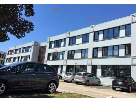 location bureaux 134 m²