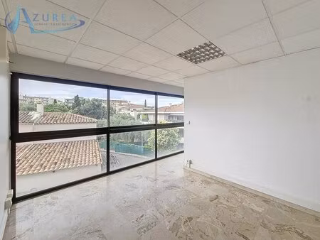 location bureaux 10 m² à 31 m²
