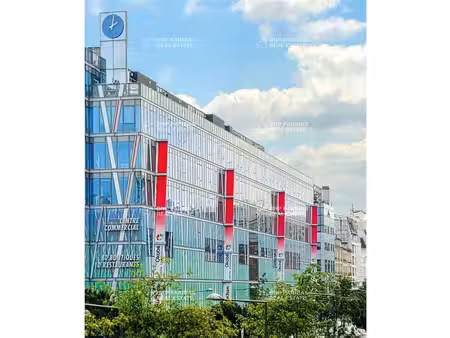 location bureaux 836m² à 6058m²