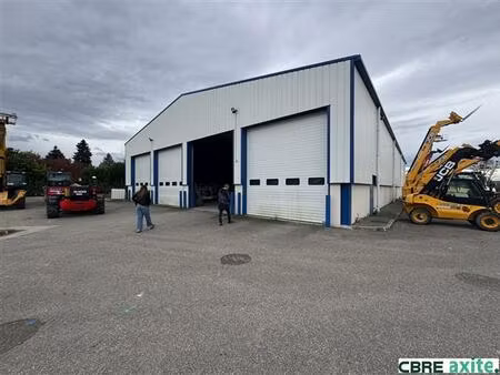 vente local d'activités la frette 883 m²