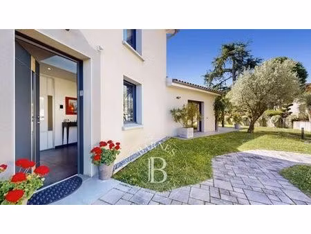 maison de luxe 3 chambres en vente à soucieu-en-jarrest  auvergne-rhône-alpes