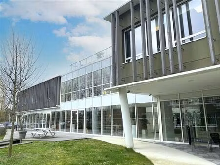 location bureau wasquehal 1 381 m²
