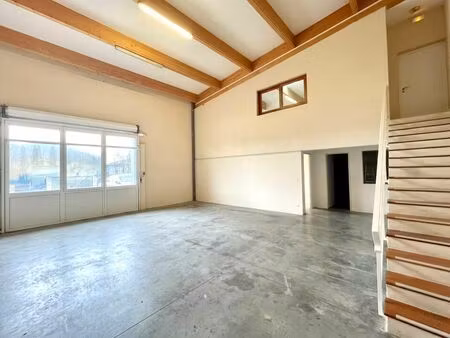location entrepôt le cannet des maures 83340 215m²