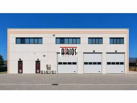 location entrepôt six fours les plages 83140 1000m²