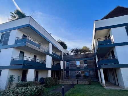 olivet - appt f2 dans residence recente - le larry