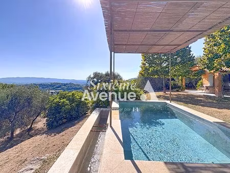 belle propriété avec deux villas indépendantes  superbe vue mer au calme absolu.