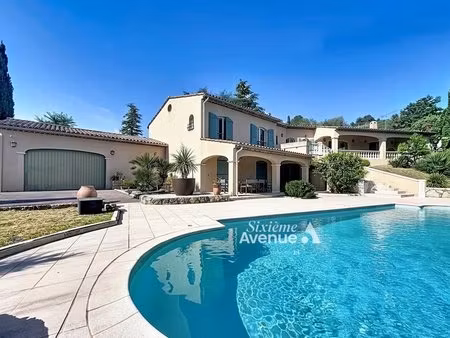 maison pégomas 6 pièces 203 m²   terrain de 1634 m² avec piscine et magnifique vue