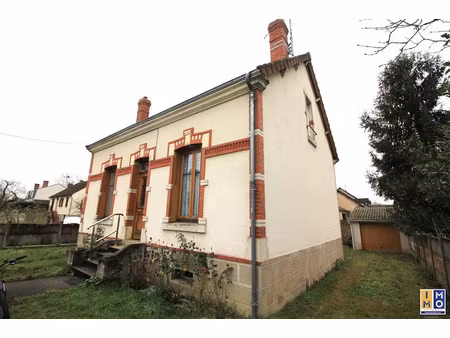 vente maison 4 pièces 88 m² à vierzon (18100)  80 000 €