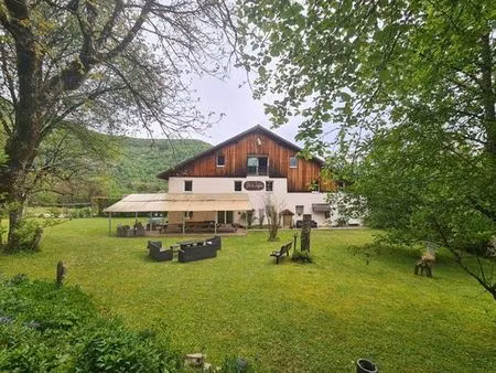 maison de 16 pièces de luxe en vente à pontarlier  bourgogne-franche-comté