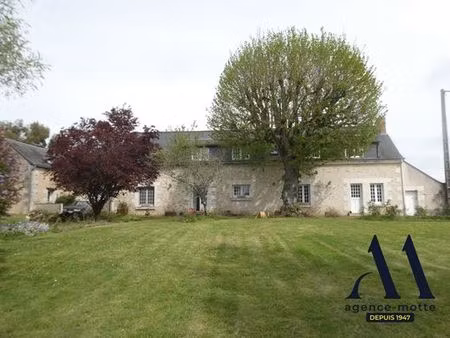 maison de prestige en vente charentilly  centre