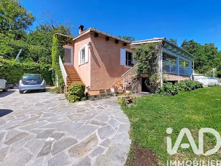 maison à champtercier (04660)